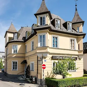Laimer Hof Am Schloss Nymphenburg Monaco di Baviera