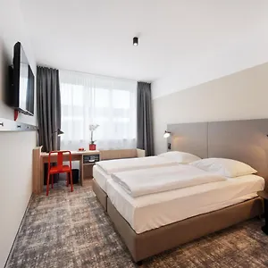 Wyndham Garden Messe München